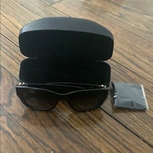 Ferragamo Sunglasses With Case & Lens Wipe